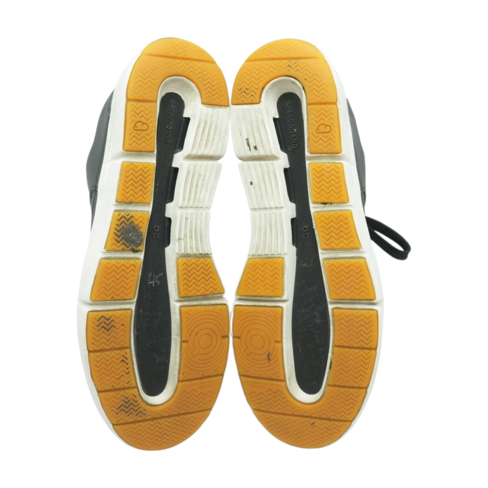 The Roger Low-Top Athletic Shoes