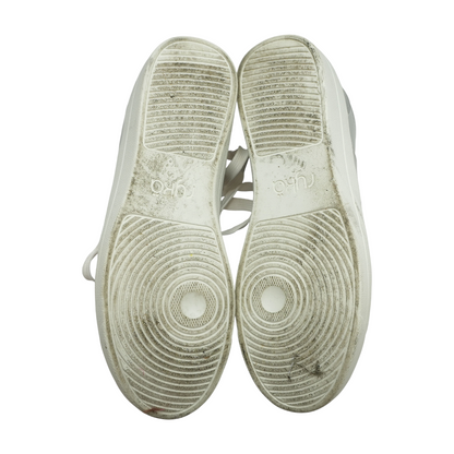 Viv Classic Low-Top Athletic Shoes