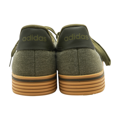 Daily 4.0 Low-Top Athletic Shoes