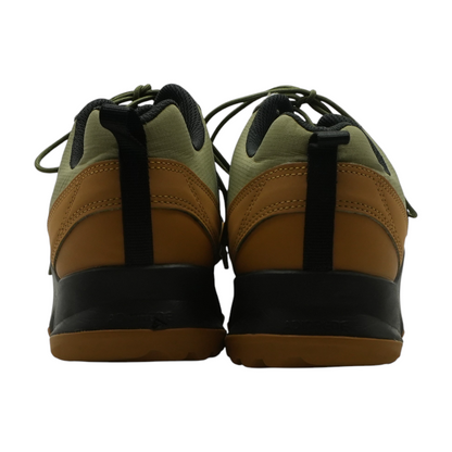 AX2S Low-Top Athletic Shoes