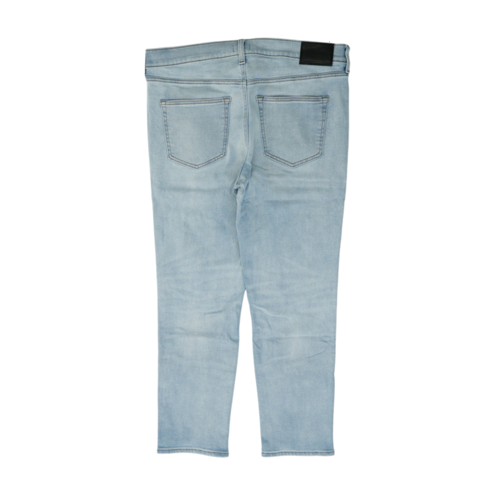 Straight Jeans