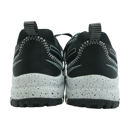 Vast Adventure Low-Top Athletic Shoes