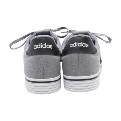 Daily 4.0 Low-Top Athletic Shoes