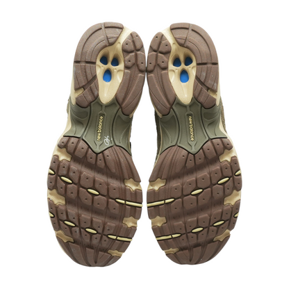530 Low-Top Athletic Shoes