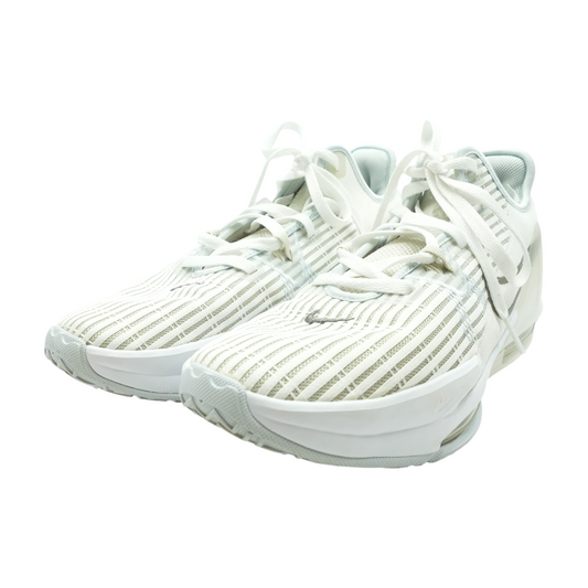 LeBron Witness 6 Low-Top Athletic Shoes