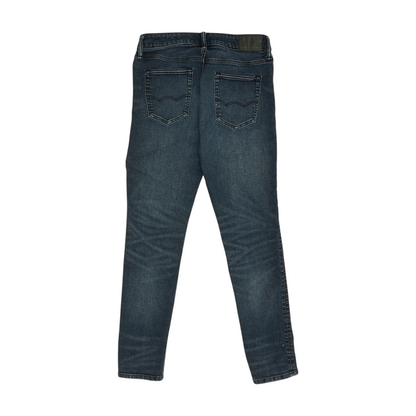 Athletic Jeans