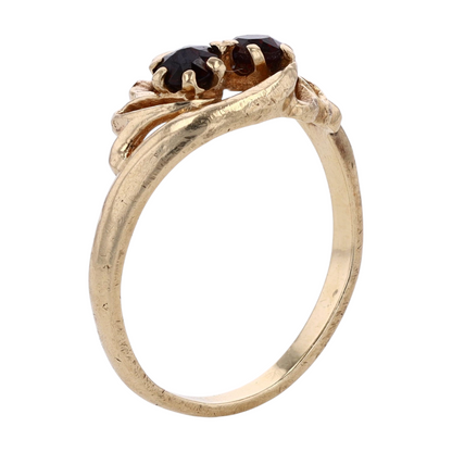 10K Yellow Gold Black Stone Fashion Ring