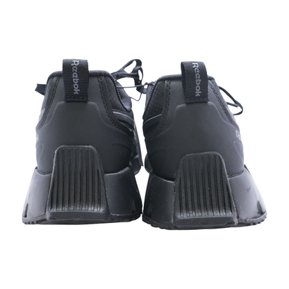 Black Low-Top Athletic Shoes