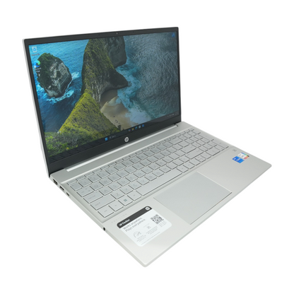 15.6" Laptop 15 Silver Intel Core i5 1.30GHz 12GB 256GB NVME/SSD