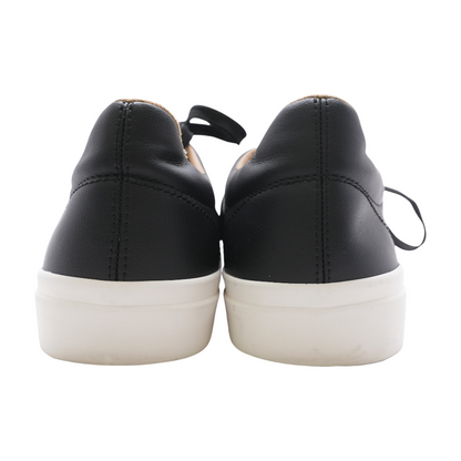 Black Low-Top Athletic Shoes