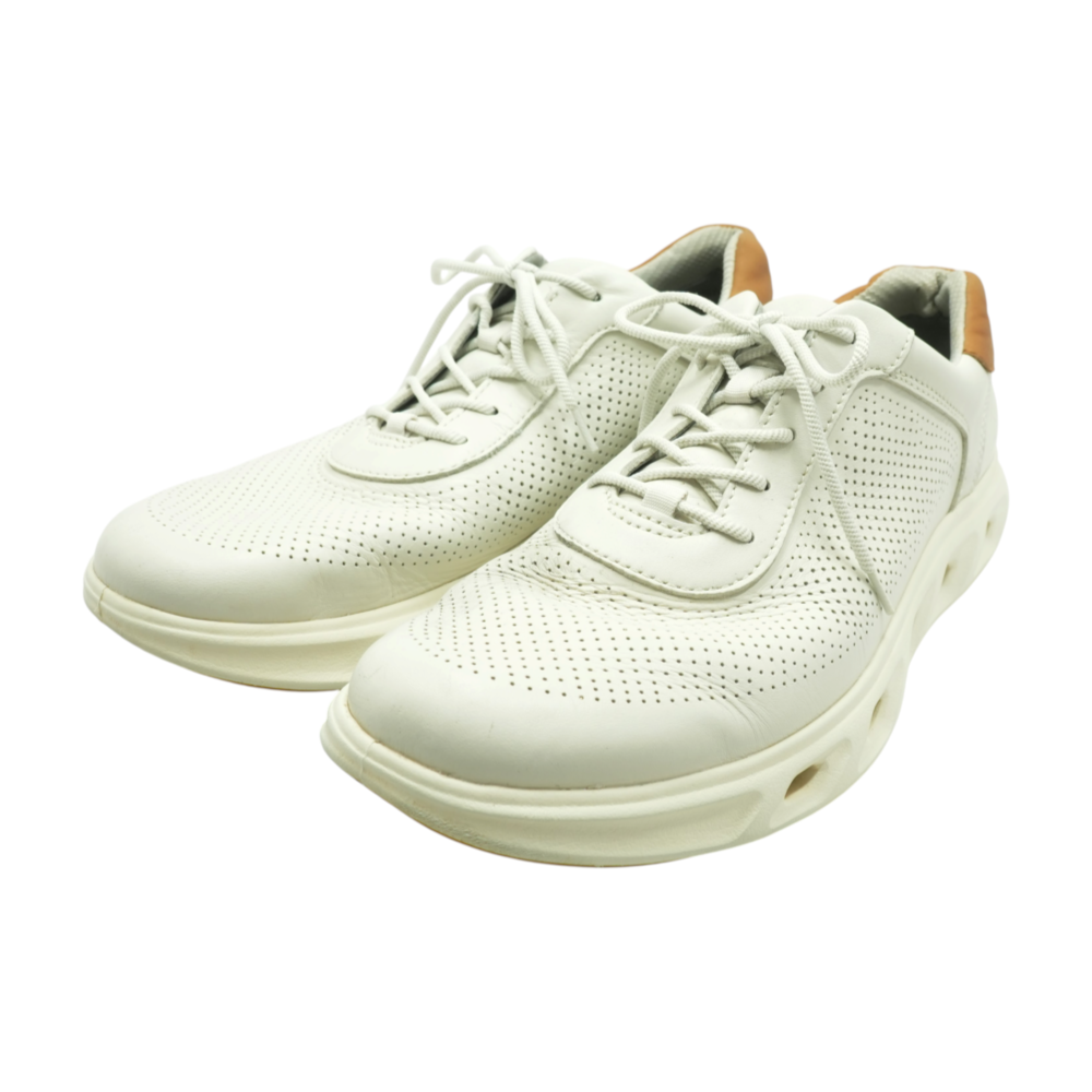 Beige Low-Top Athletic Shoes