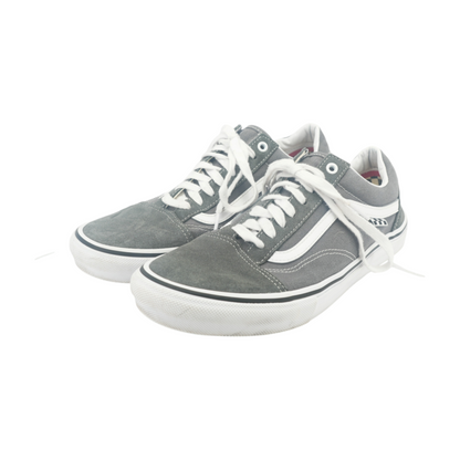 Gray Low-Top Athletic Shoes