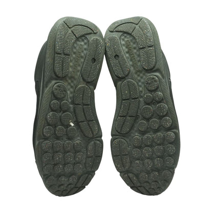 Charged Assert 10 Black Low Top Athletic Shoes