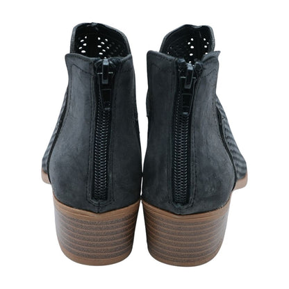 Black Boots