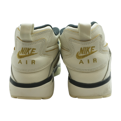 Air Diamond Turf Mid-Top Athletic Shoes
