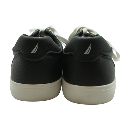 Black Low-Top Athletic Shoes