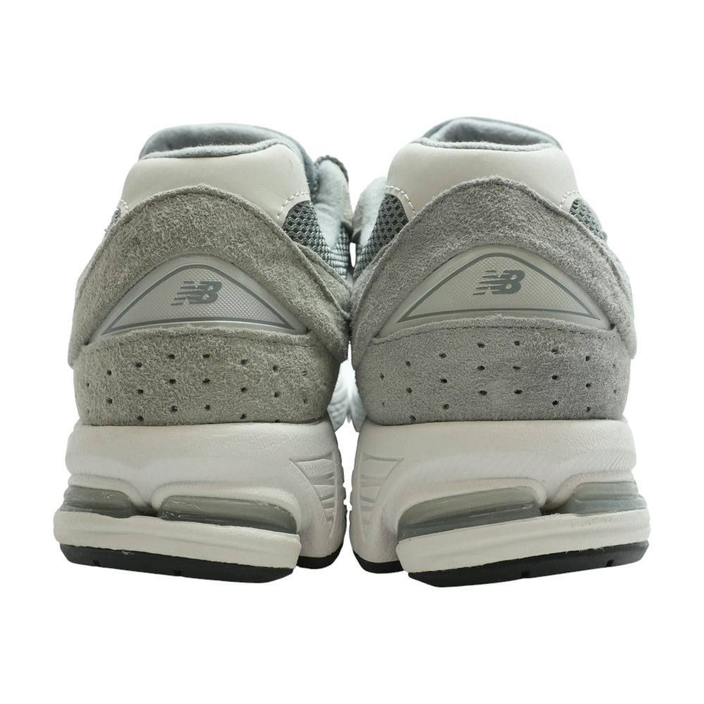 2002R Low-Top Athletic Shoes