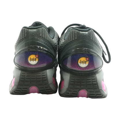 Air Max Dn Low-Top Athletic Shoes