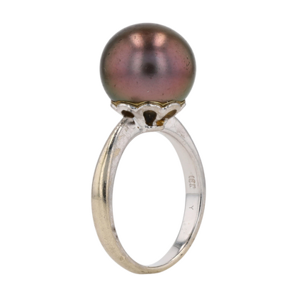 18K White Gold Cutlured Pearl Fashion Ring