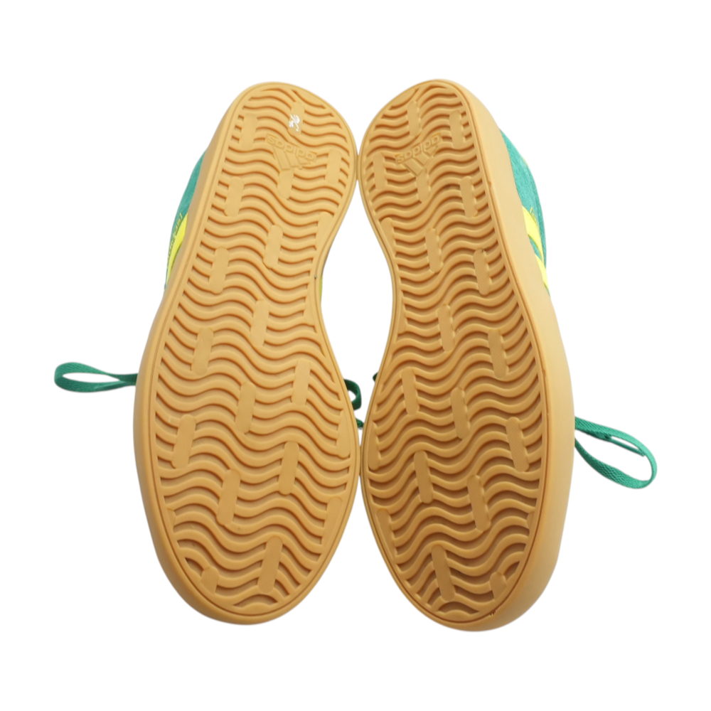 Green Low-Top Athletic Shoes