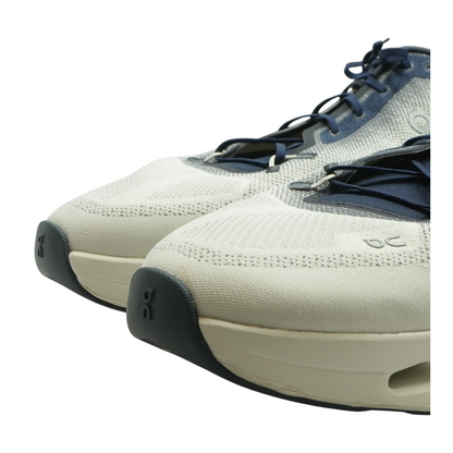 Midnight Ice Cloudtilt Low-Top Athletic Shoes