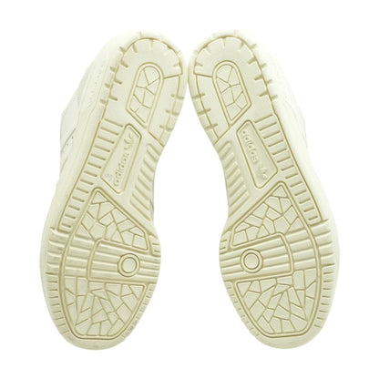 Original Rivalry Ivory Low Top Athletic Shoes