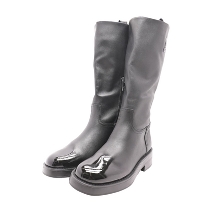 Black Boots