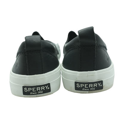Crest Scallop Perf Low-Top Athletic Shoes
