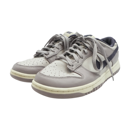 Dunk Low SE Low-Top Athletic Shoes
