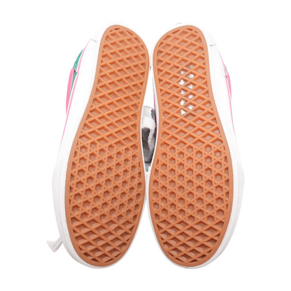 Knu Skool Low-Top Athletic Shoes
