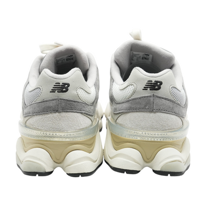 9060 Low-Top Athletic Shoes
