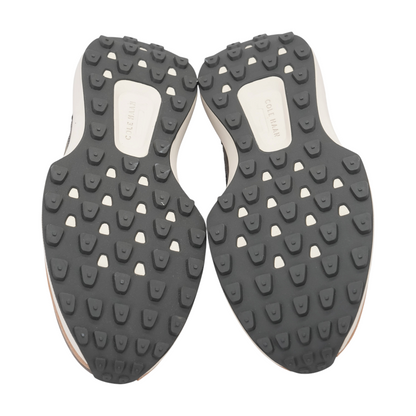 Gray Low-Top Athletic Shoes
