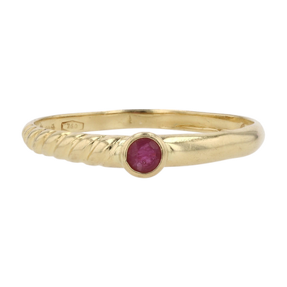 18K Yellow Gold Red Stone Fashion Ring