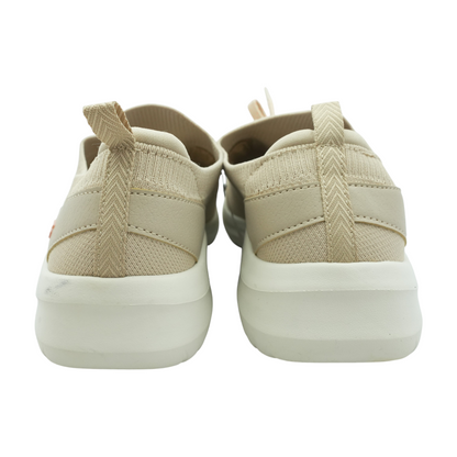 Low-Top Athletic Shoes
