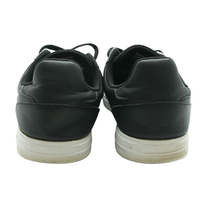 Carnaby Evo Low-Top Athletic Shoes