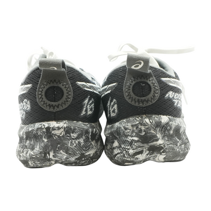 Gray Low-Top Athletic Shoes