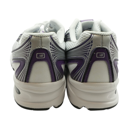 740V2 Low-Top Athletic Shoes