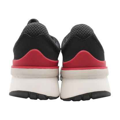 Znchill Lightmotion+ Black Low Top Athletic Shoes