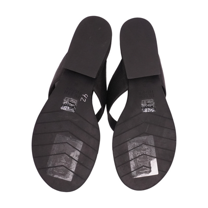 Black Wedged Sandals