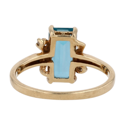 14K Yellow Gold Blue Stone Fashion Ring