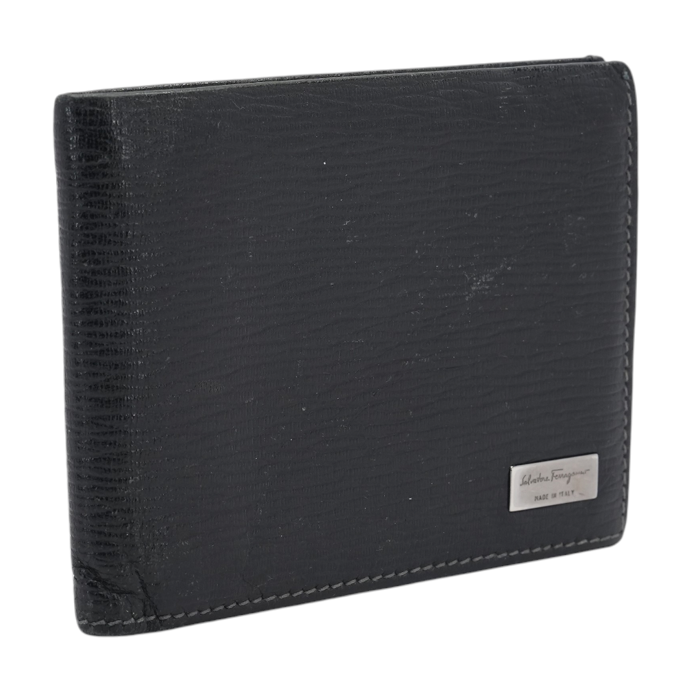 Textured Leather Bifold Wallet with Metallic Logo Plate