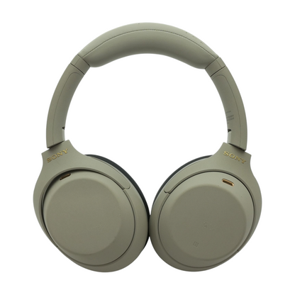 Silver WH-1000XM4 Noise Cancelling Headphones With Black Earpads