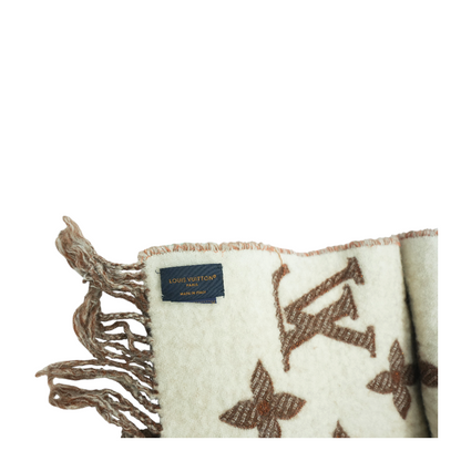 LV Essential Shine Scarf