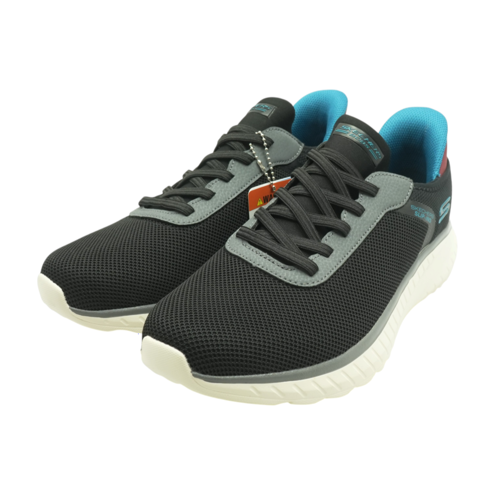 Black Low-Top Athletic Shoes