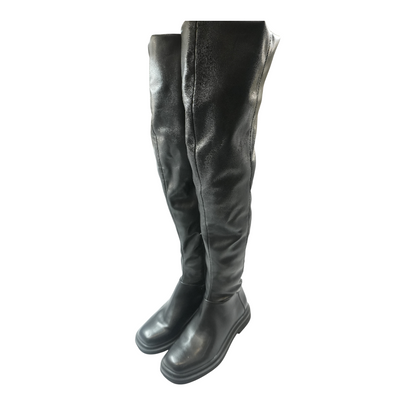 Black Boots