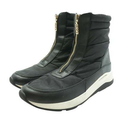 Black Boots