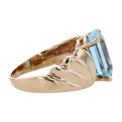 14K Yellow Gold Topaz Fashion Ring