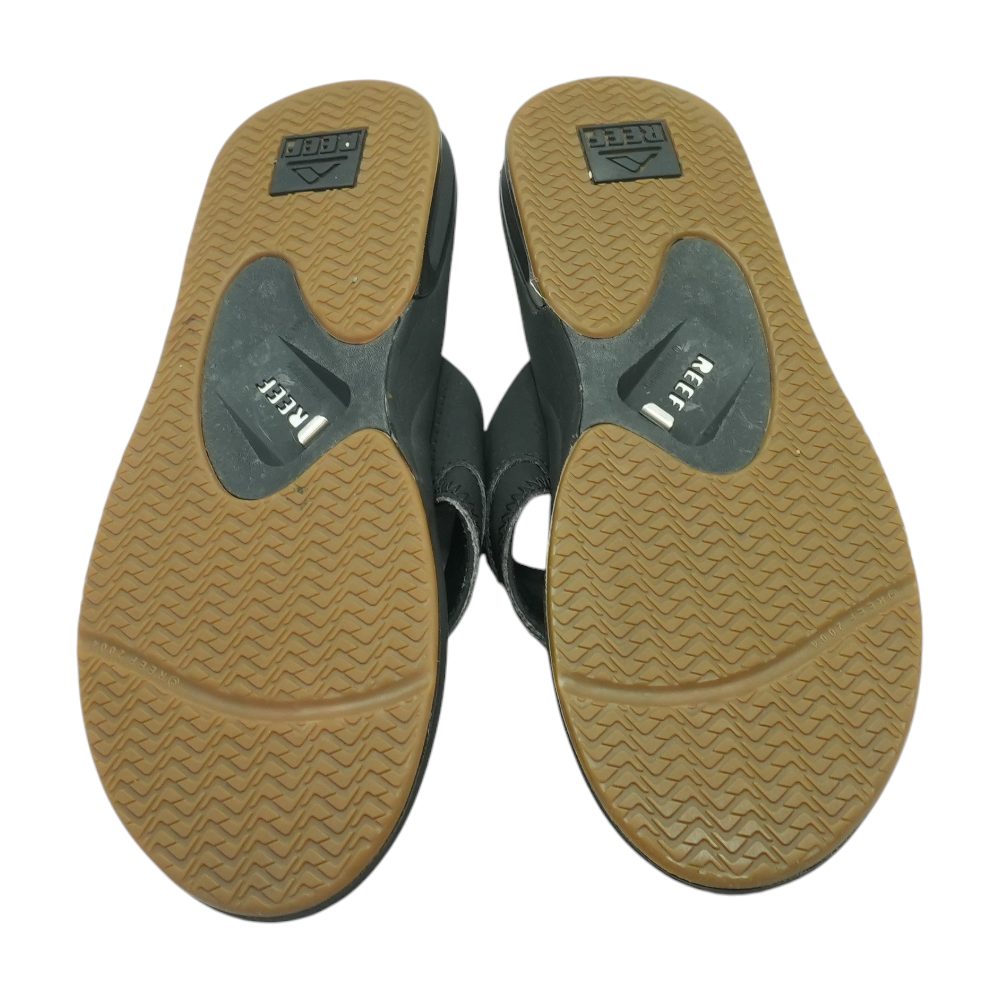 Black Flip-Flop Sandals