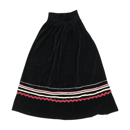 Black Solid Skirt