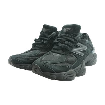 9060 Low-Top Athletic Shoes